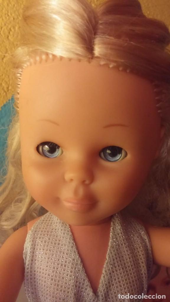 Mu&ntilde;ecas Nancy y Lucas: Mu&ntilde;eca Nancy ojos margarita con pelo ondulado - Foto 7