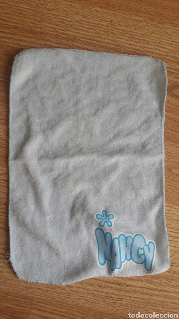 Mu&ntilde;ecas Nancy y Lucas: Toalla azul de Nancy New. - Foto 1