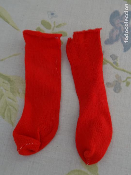 Mu&ntilde;ecas Nancy y Lucas: NANCY - PAR DE CALCETINES ROJOS - Foto 2