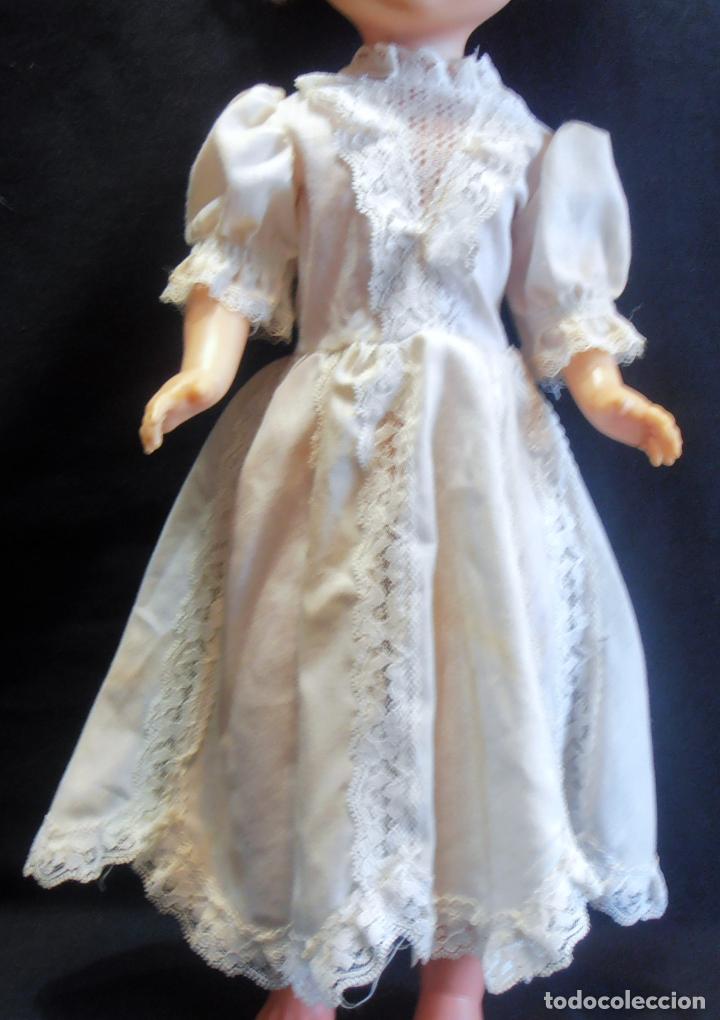 Mu&ntilde;ecas Nancy y Lucas: VESTIDO BLANCO CON PUNTILLAS - Foto 2