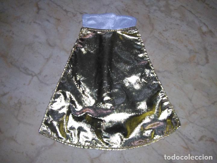 Mu&ntilde;ecas Nancy y Lucas: Capa dorada de Mu&ntilde;eca Nancy new Nancy moderna - Foto 1