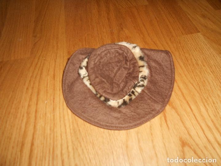 Mu&ntilde;ecas Nancy y Lucas: Gorro del conjunto kenia de Nancy de Famosa - Foto 1