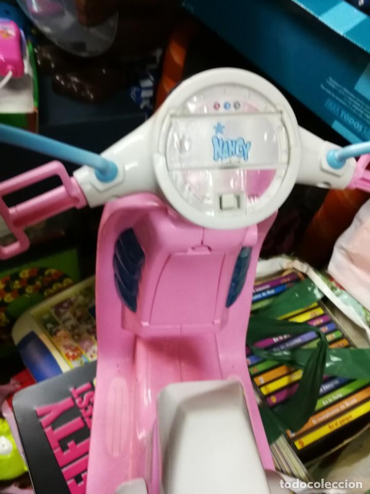 Mu&ntilde;ecas Nancy y Lucas: MOTO VESPA NANCY - Foto 4