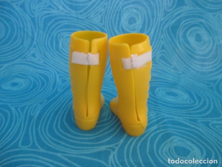 Mu&ntilde;ecas Nancy y Lucas: DIFICILES BOTAS AMARILLAS NANCY NEW - Foto 4