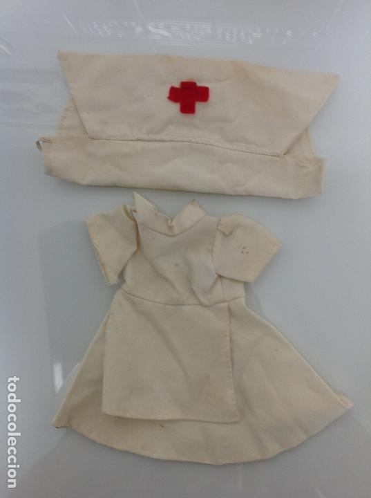 Mu&ntilde;ecas Nancy y Lucas: Complementos mu&ntilde;eca Nancy. Conjunto camisa y cofia de enfermera - Foto 1