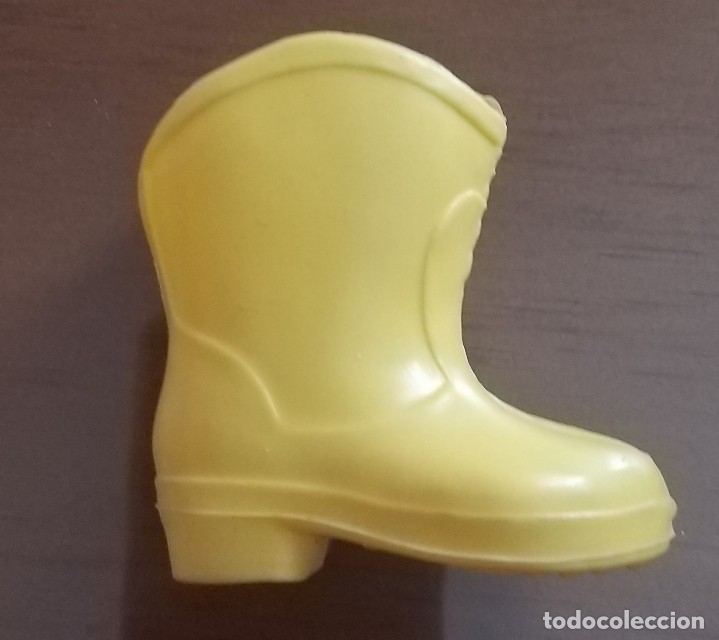 Mu&ntilde;ecas Nancy y Lucas: BOTA DERECHA DE MU&Ntilde;ECA NANCY - Foto 1