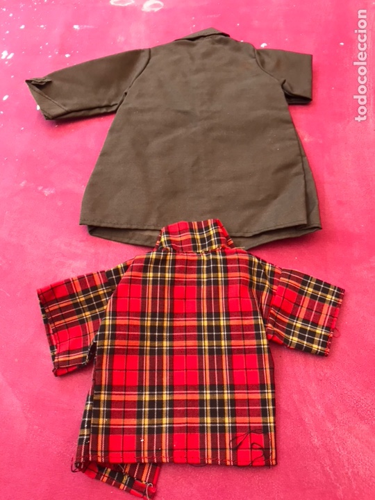 Mu&ntilde;ecas Nancy y Lucas: Nancy camisa y gabardina - Foto 2