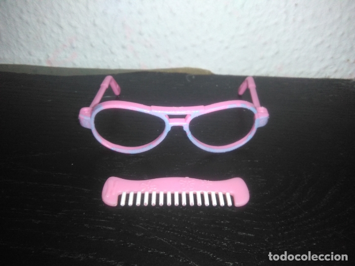 Mu&ntilde;ecas Nancy y Lucas: Gafas y peine de mu&ntilde;eca nancy new nancy moderna - Foto 1