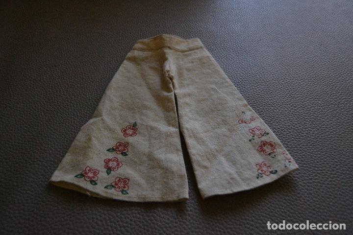 Mu&ntilde;ecas Nancy y Lucas: PANTAL&Oacute;N DEL CONJUNTO HIPPY DE NANCY DE LOS 70 - Foto 1