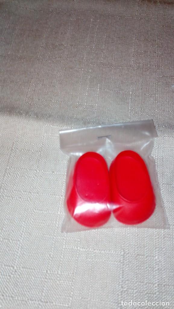 Mu&ntilde;ecas Nancy y Lucas: Zapatos rojos para Nancy. - Foto 1