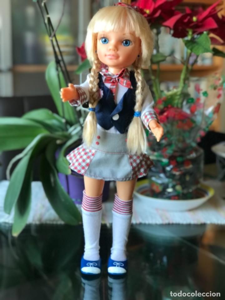 Mu&ntilde;ecas Nancy y Lucas: Mu&ntilde;eca Nancy uniforme colegiala - Foto 2