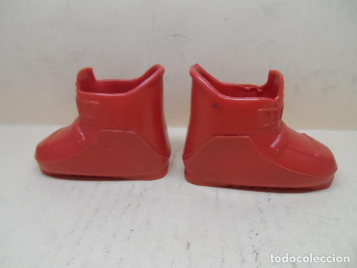 Mu&ntilde;ecas Nancy y Lucas: BOTAS ROJAS SKI NANCY A&Ntilde;OS 70 - Foto 2
