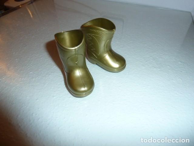 Mu&ntilde;ecas Nancy y Lucas: Botas doradas Nancy Famosa - Foto 2