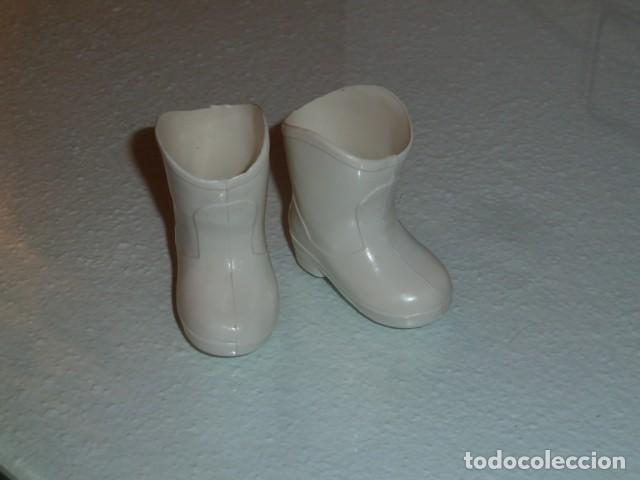 Mu&ntilde;ecas Nancy y Lucas: Botas blancas Nancy Famosa - Foto 4