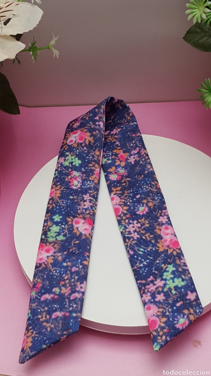 Mu&ntilde;ecas Nancy y Lucas: Foular Del Conjunto Flores confeccionado - Foto 3