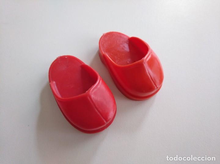 Mu&ntilde;ecas Nancy y Lucas: ZUECOS ROJOS NANCY NANCY - Foto 1