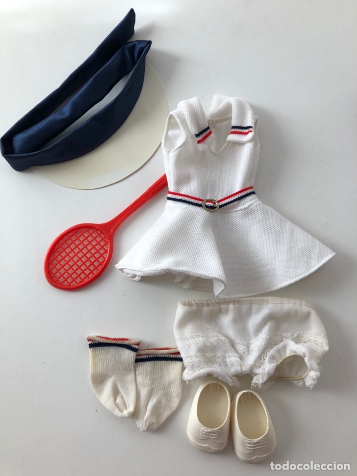 Mu&ntilde;ecas Nancy y Lucas: Conjunto de tenis de Nancy a&ntilde;os70 - Foto 1