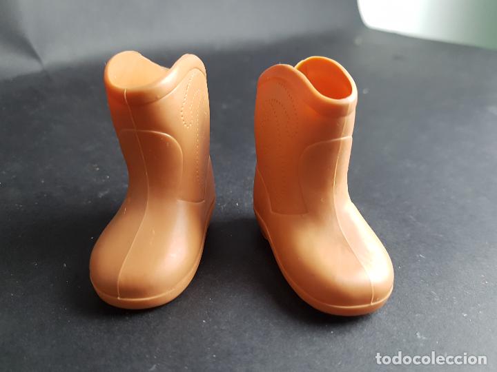 Mu&ntilde;ecas Nancy y Lucas: nancy botas marrones originales - Foto 2