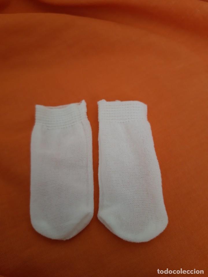 Mu&ntilde;ecas Nancy y Lucas: Calcetines beige nancy originales - Foto 1