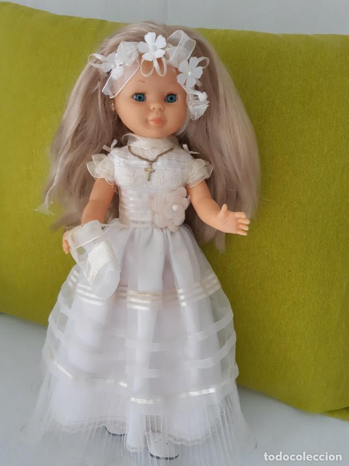 Mu&ntilde;ecas Nancy y Lucas: MU&Ntilde;ECA NANCY DE FAMOSA VESTIDA DE COMUNION A&Ntilde;O 2011 - Foto 2