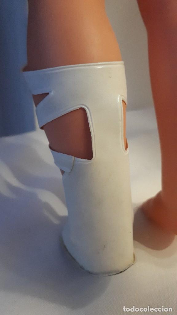 Mu&ntilde;ecas Nancy y Lucas: NANCY BOTA IZQUIERDA ORIGINAL - Foto 2