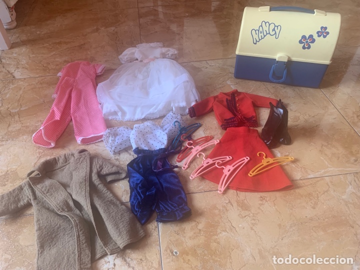 Mu&ntilde;ecas Nancy y Lucas: Ba&uacute;l y ropita de Nancy - Foto 1
