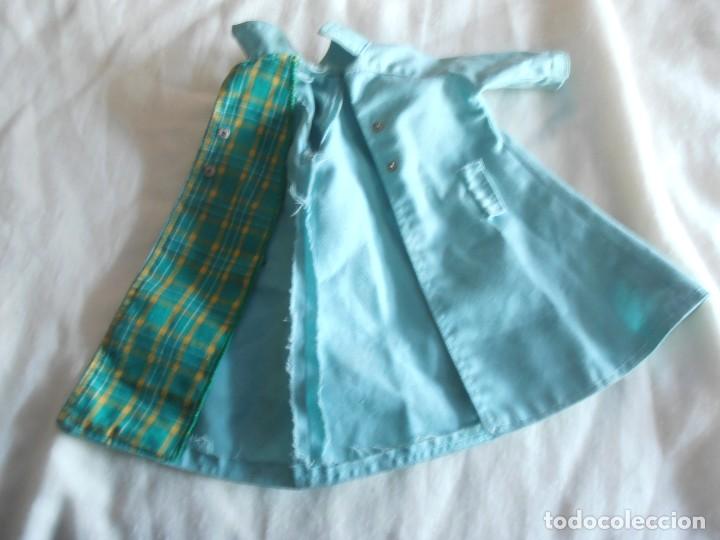 Mu&ntilde;ecas Nancy y Lucas: GABARDINA AZUL DE NANCY - Foto 3