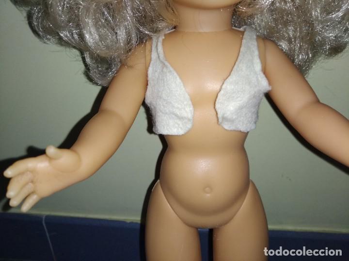 Mu&ntilde;ecas Nancy y Lucas: ANTIGUO CHALECO BLANCO FIELTRO MU&Ntilde;ECA NANCY - Foto 1