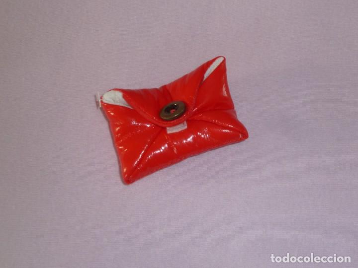 Mu&ntilde;ecas Nancy y Lucas: Bolso rojo original Nancy new - Foto 5