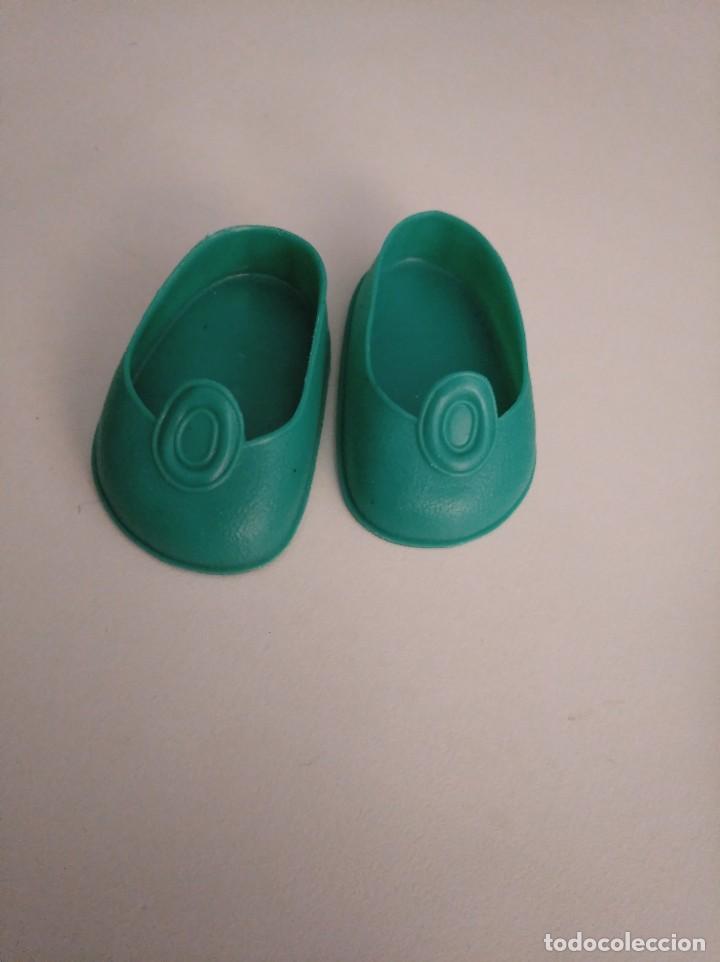 Mu&ntilde;ecas Nancy y Lucas: Zapatos Nancy bot&oacute;n verdes - Foto 1