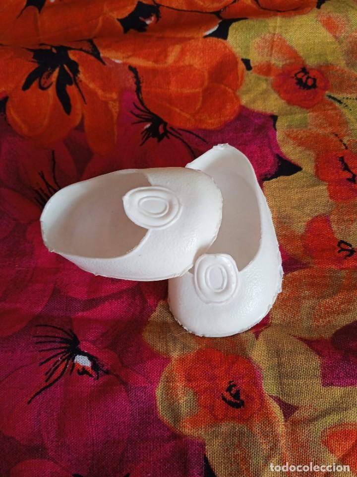 Mu&ntilde;ecas Nancy y Lucas: ZAPATOS BLANCOS BOTON NANCY - Foto 5
