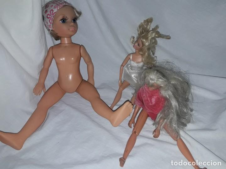 Mu&ntilde;ecas Nancy y Lucas: Mu&ntilde;eca Nancy y dos Barbies - Foto 6