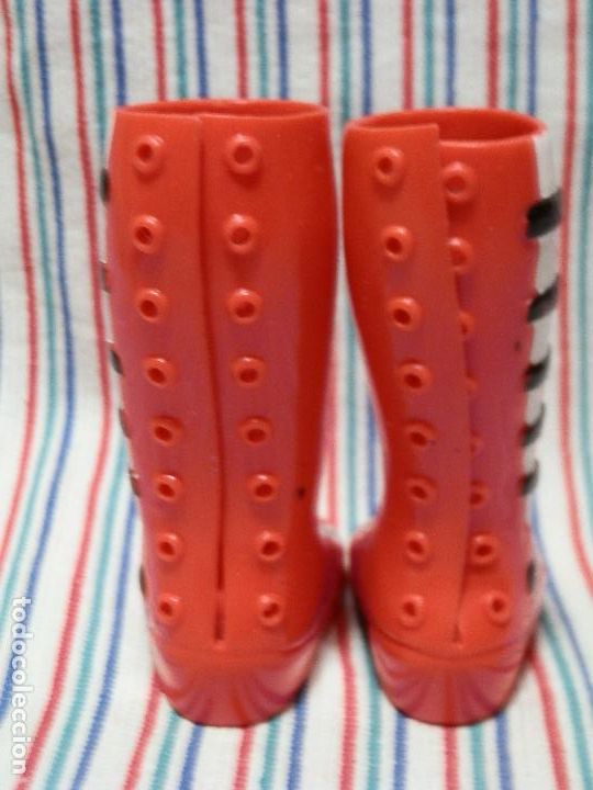 Mu&ntilde;ecas Nancy y Lucas: NANCY NEW, BOTAS ROJAS - Foto 4