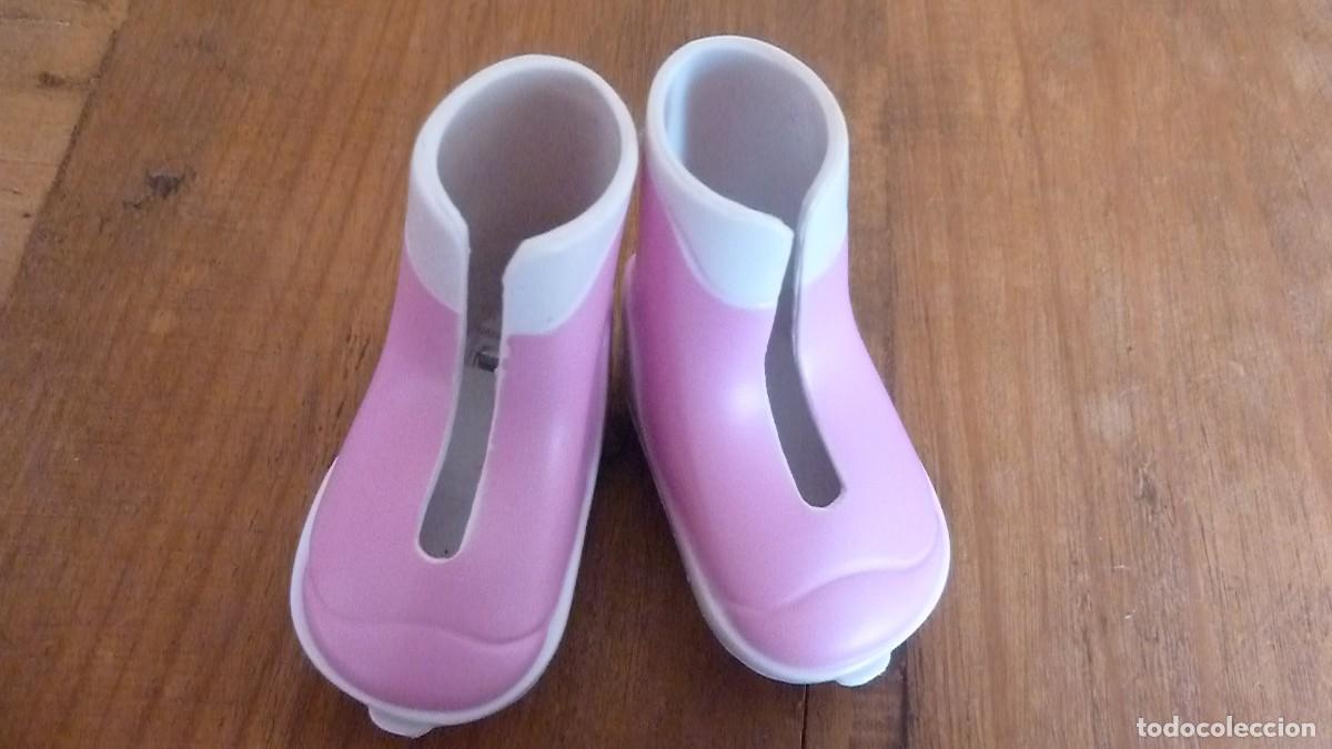 Mu&ntilde;ecas Nancy y Lucas: Botas rosa, patines. Nancy New - Foto 1