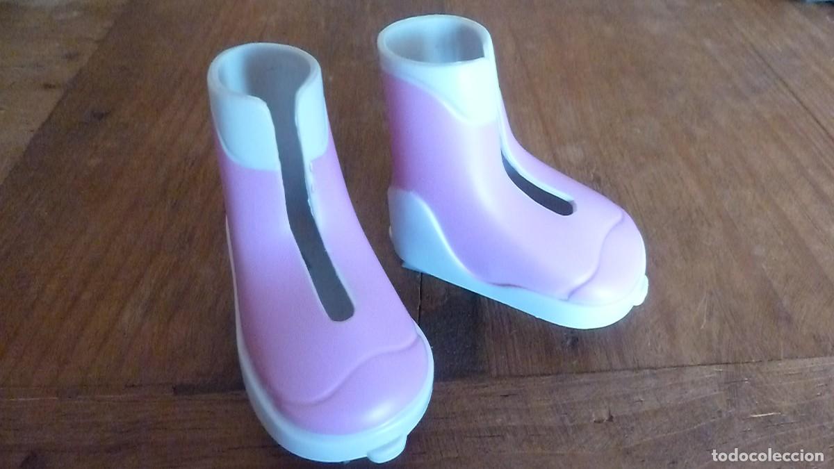 Mu&ntilde;ecas Nancy y Lucas: Botas rosa, patines. Nancy New - Foto 2