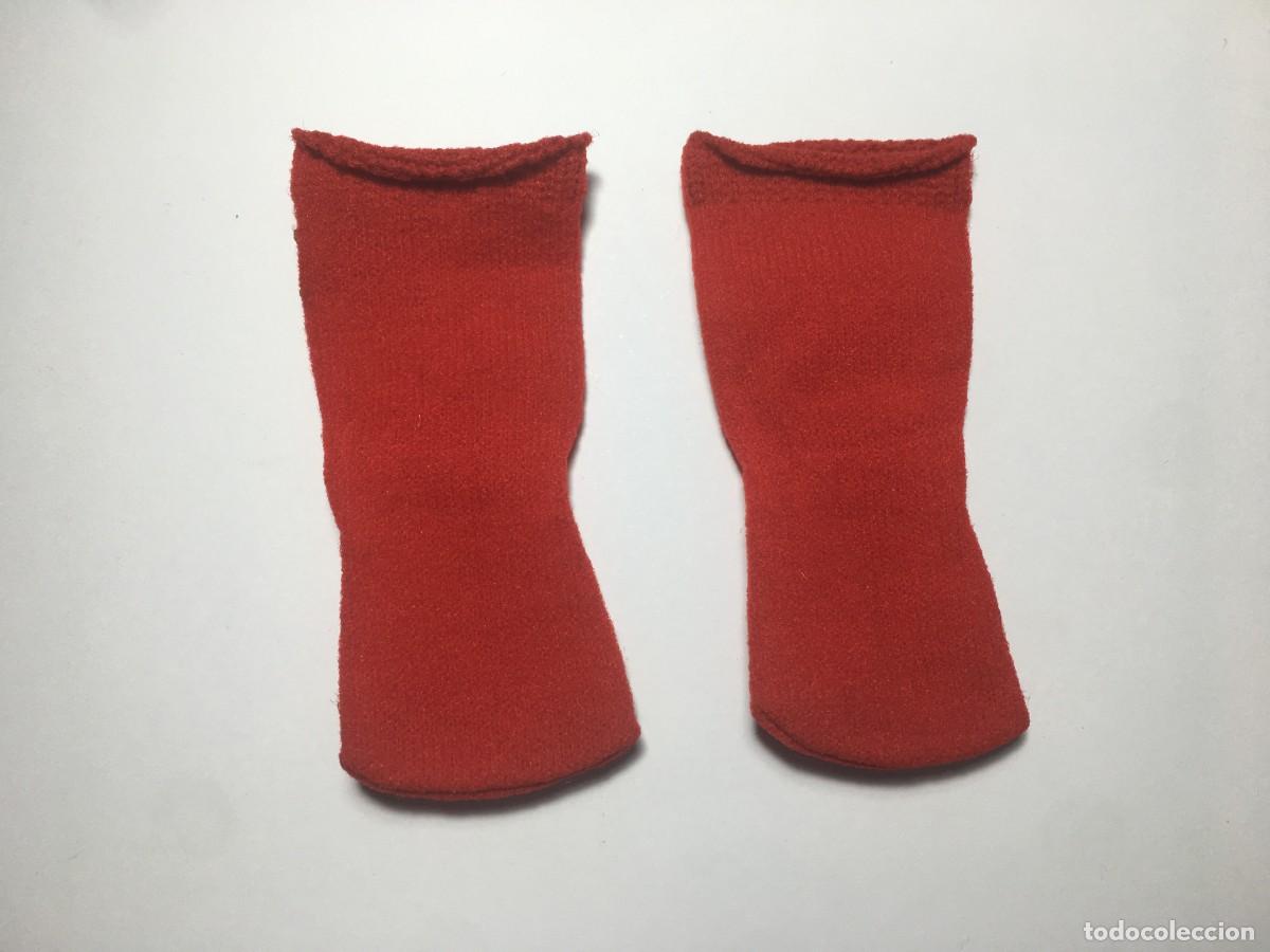 Mu&ntilde;ecas Nancy y Lucas: CALCETINES ROJOS MU&Ntilde;ECA NANCY - Foto 1