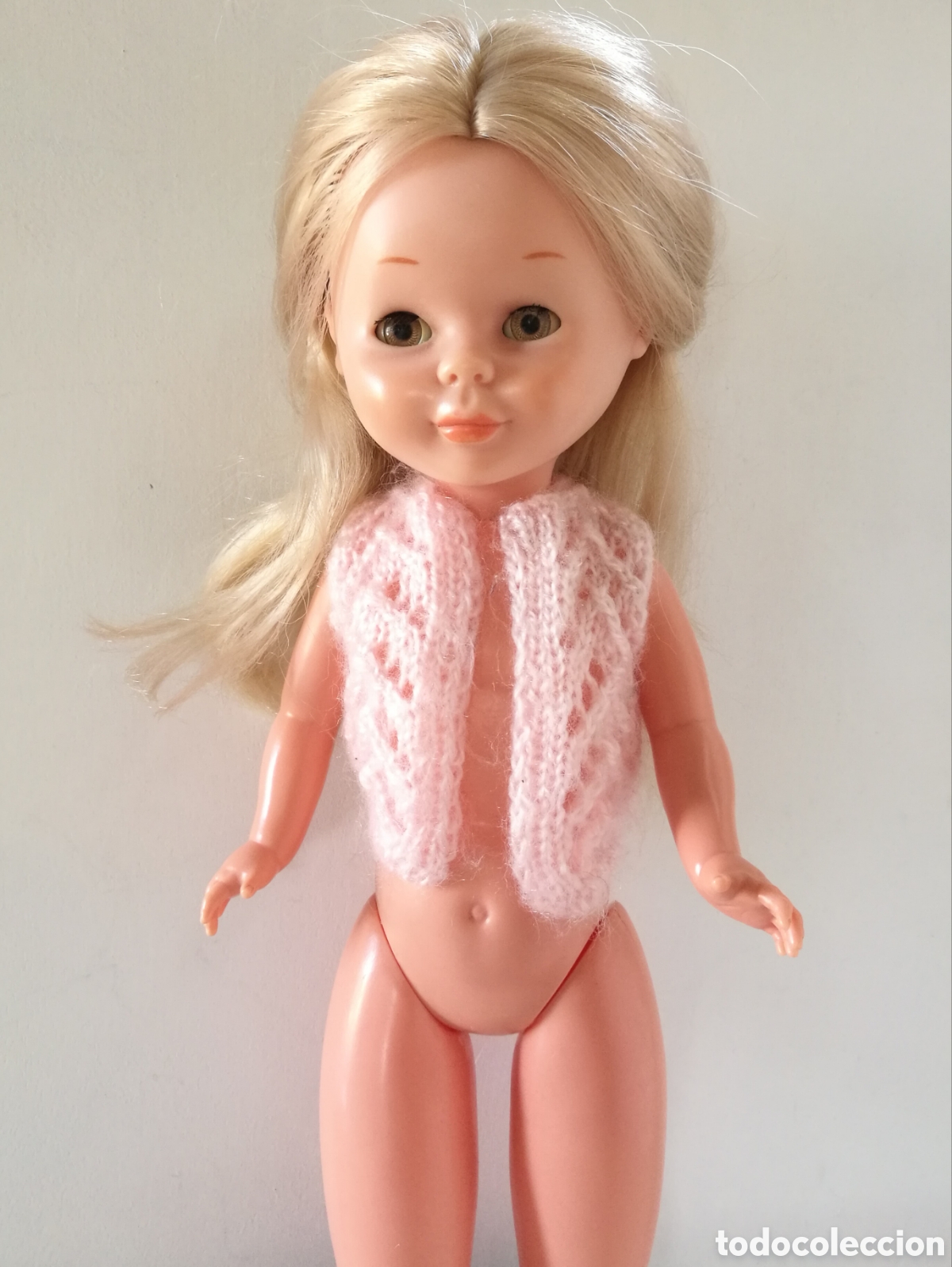 Mu&ntilde;ecas Nancy y Lucas: Chaleco lana rosa v&aacute;lido para Nancy - Foto 1