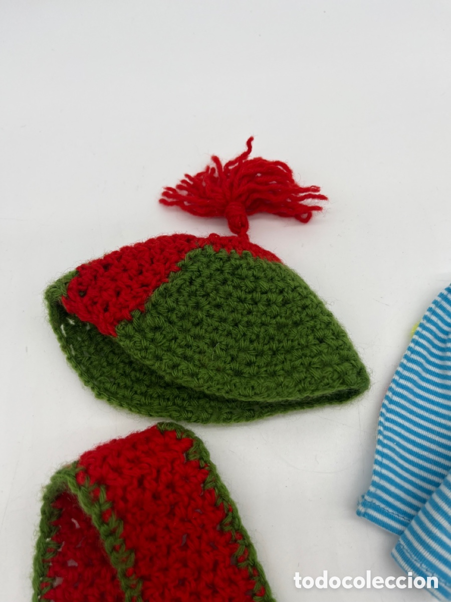 Mu&ntilde;ecas Nancy y Lucas: Lote ropa variada Nancy y otras mu&ntilde;ecas ganchillo gorro bufanda - Foto 3