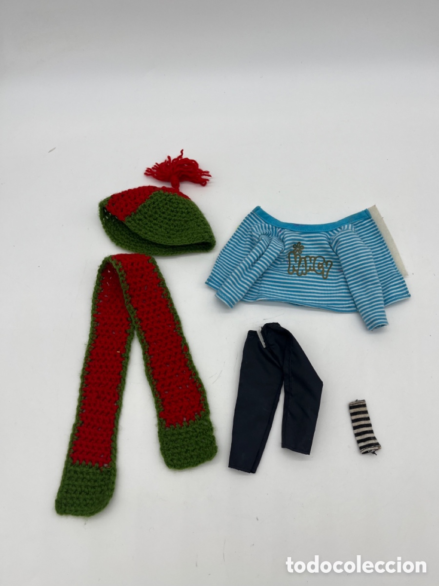 Mu&ntilde;ecas Nancy y Lucas: Lote ropa variada Nancy y otras mu&ntilde;ecas ganchillo gorro bufanda - Foto 1