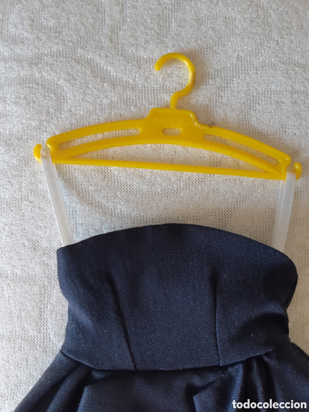 Mu&ntilde;ecas Nancy y Lucas: Lote de 8 cintas de raso para poder colgar vestidos de Nancy - Foto 5