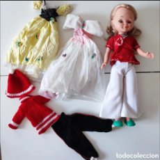 Muñecas Nancy y Lucas: LOTE ANTIGUA NANCY DE FAMOSA CON 4 TRAJES ORIGINAL DE LOS AÑOS 60