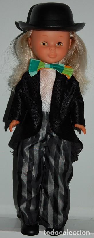 Mu&ntilde;ecas Nancy y Lucas: MU&Ntilde;ECA NANCY DE DE LOS 70 VESTIDA DE FRAC - Foto 1