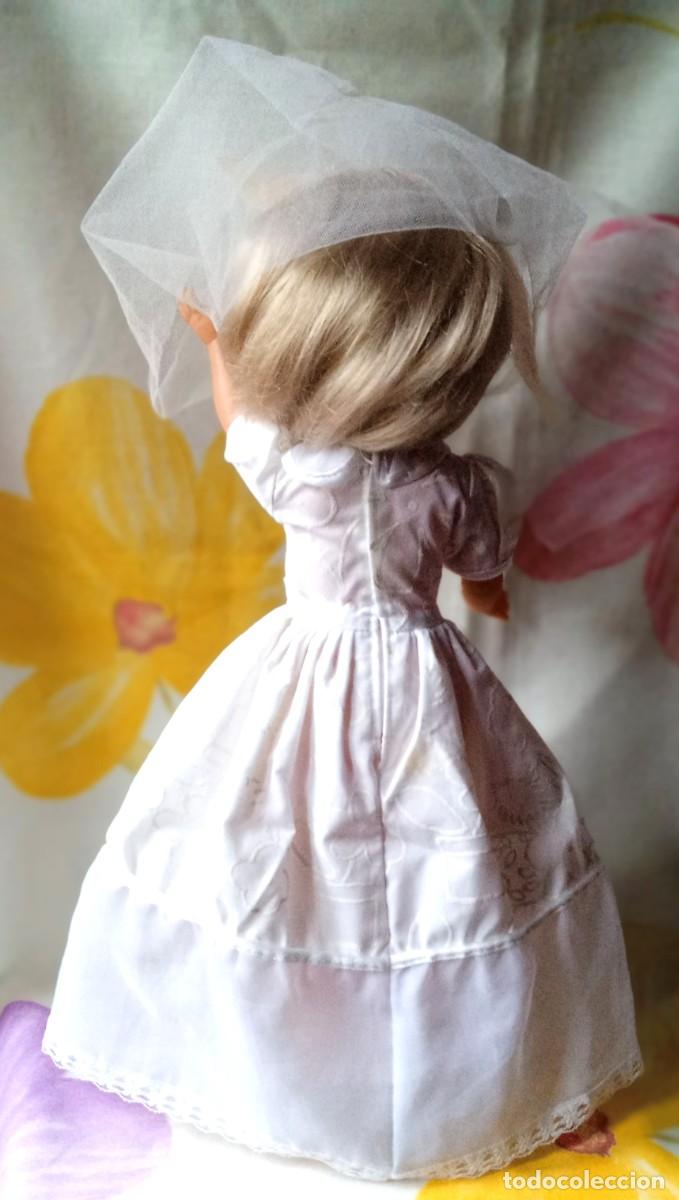 Mu&ntilde;ecas Nancy y Lucas: VESTIDO COMUNION CON VELO NANCY-ORIGINAL - Foto 5