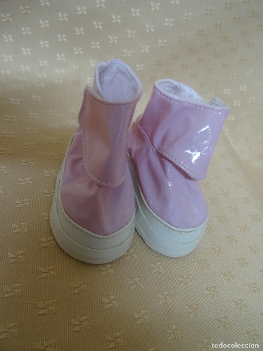 Mu&ntilde;ecas Nancy y Lucas: Botas rosa de Nieve-invierno de Nancy - Foto 2