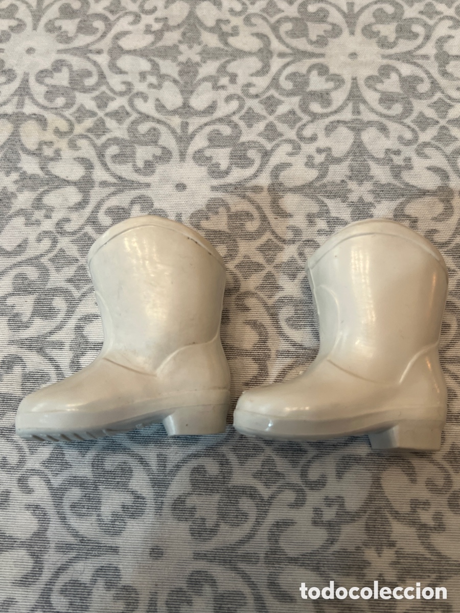Mu&ntilde;ecas Nancy y Lucas: NANCY BOTAS BLANCAS DE AGUA ORINALES - Foto 2