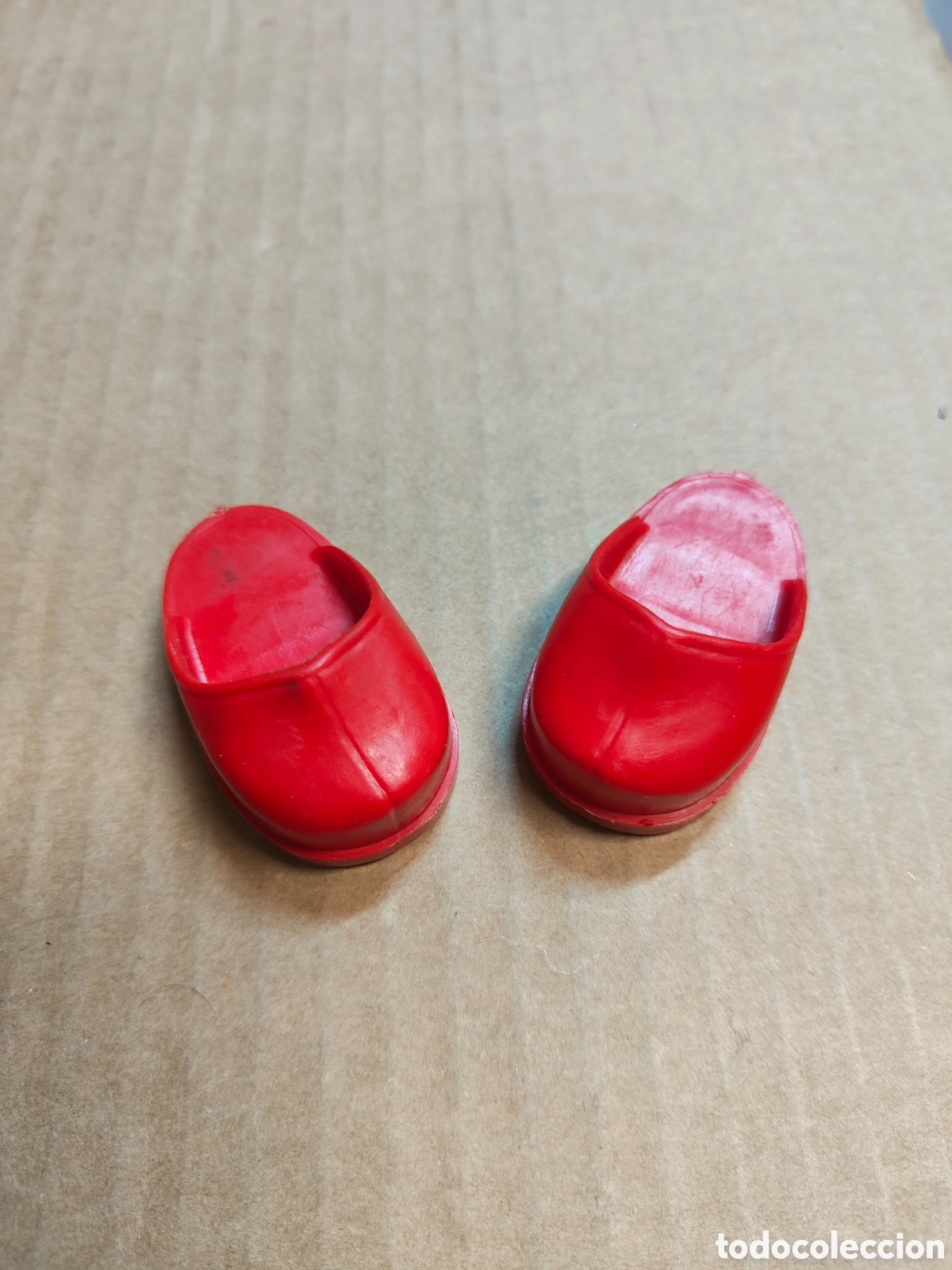 Mu&ntilde;ecas Nancy y Lucas: Zapatos rojos Nancy - Foto 1