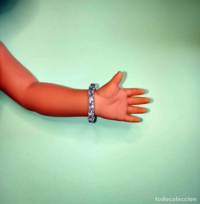 Mu&ntilde;ecas Nancy y Lucas: Pulsera diamantes mu&ntilde;eca Nancy de Famosa - Foto 2