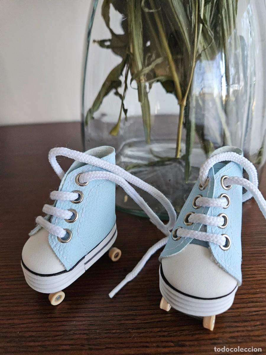 Mu&ntilde;ecas Nancy y Lucas: Patines botas tipo converse Nancy - Foto 1