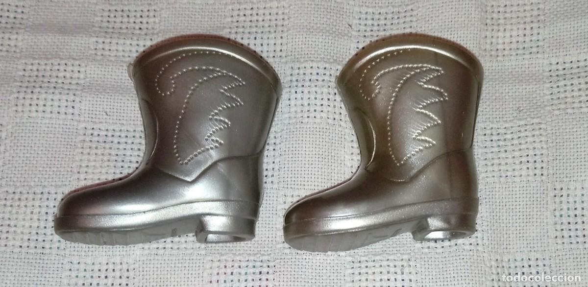 Mu&ntilde;ecas Nancy y Lucas: BOTAS PLATEADAS NANCY-ORIGINALES - Foto 5
