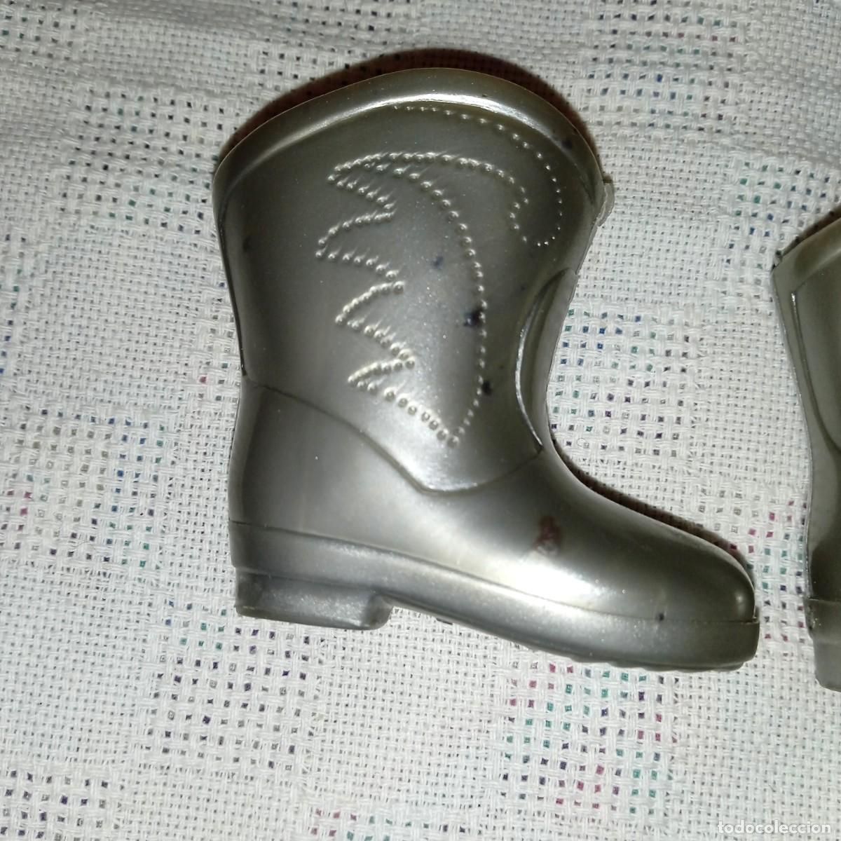 Mu&ntilde;ecas Nancy y Lucas: BOTAS PLATEADAS NANCY-ORIGINALES - Foto 6